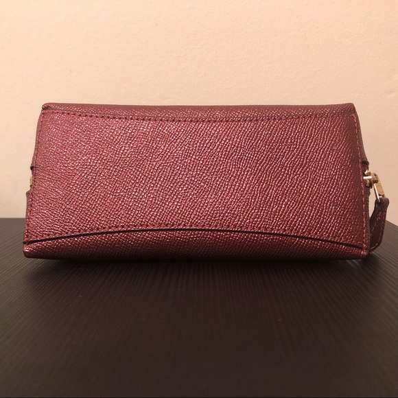 🌟COACH🌟 Leather Cosmetic Bag - Metallic Red - Picture 4 of 5